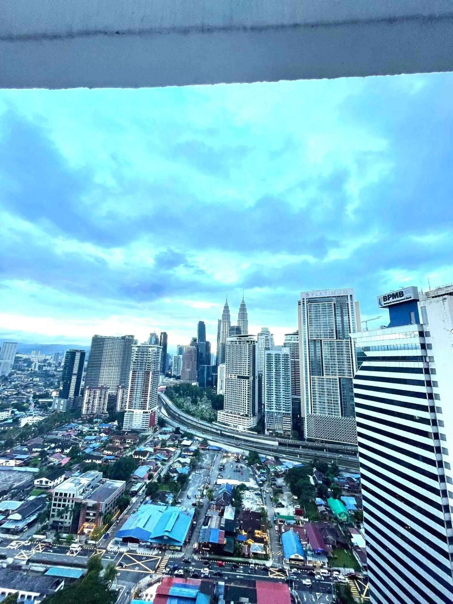 The Luxe Infinitum Klcc Kuala Lumpur